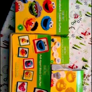 Williams Sonoma Sesame Street Baking Set